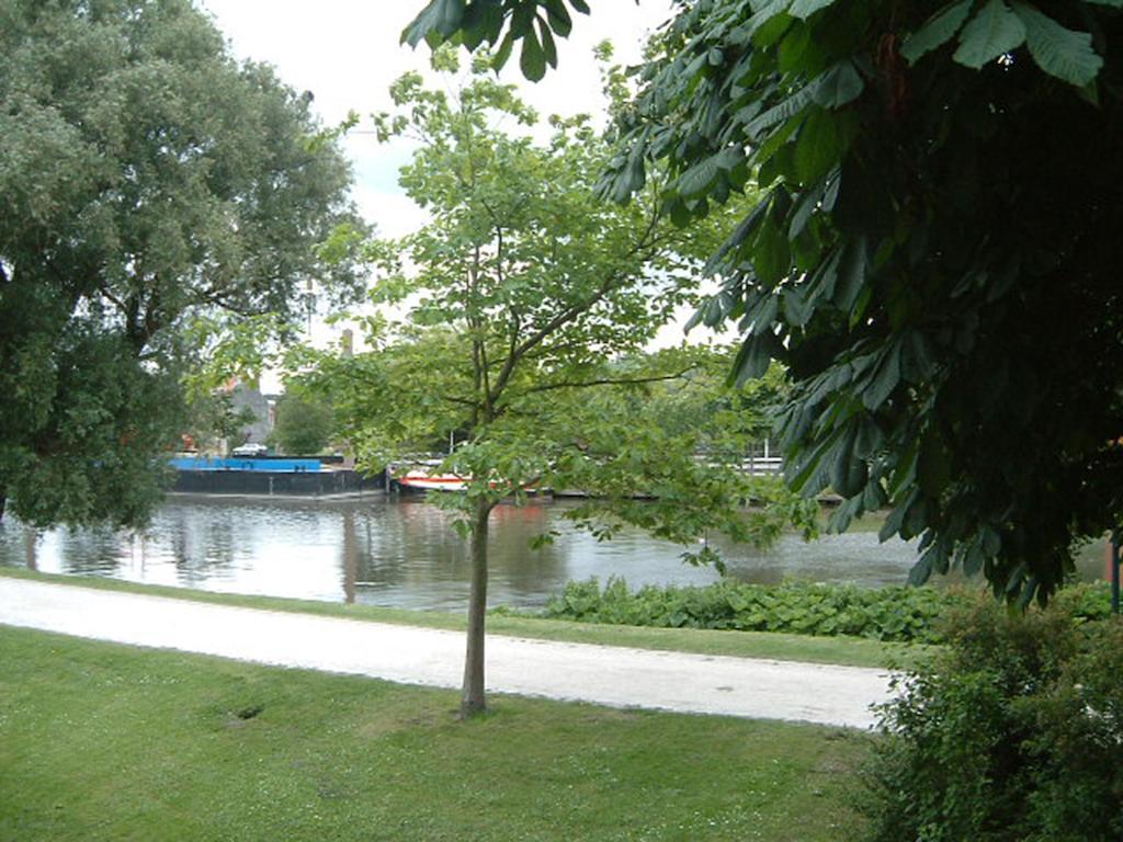 B&B Waterside Bruggy Exteriér fotografie